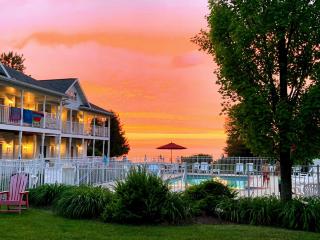 Bay Breeze Resort - Ephraim - 7