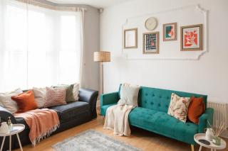 Cozy 3BR near Anfield & Goodison, Fast Wifi, Smart TV, Garden, Parking, Sleeps 7 - 6