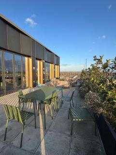 Amazing Studio in London-L - Harrow Weald - 3