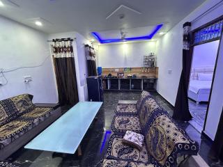 4 bedroom homestay in vrindavn - Vrindāvan - 3