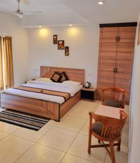 Mist n Meadows Resort - Rājgarh - 2