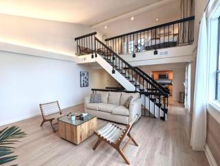 Bohemian Beach Pad with 5 beds, Patio & Non-pickup-truck Parking - 3
