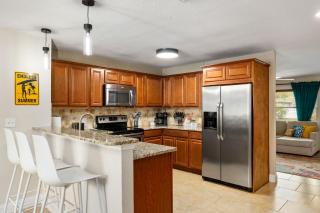 Boho Retreat Heated Pool Mins to Beach Golf Shop - Largo - 2