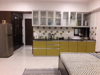 Lavasa Luxury Lakeview Studio - Lavasa - 4