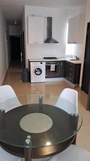 FP Spinola apartment - Whole Apartment - Free WiFi - 2