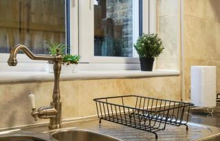 Cozy 3-bed Watford Home - - 8