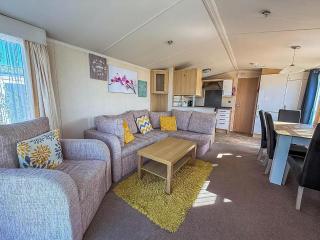Lovely Caravan At Manor Park, Nearby Hunstanton Beach In Norfolk Ref 23067S - Hunstanton - 4