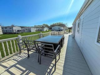 Stunning 4 Berth Lodge With Decking At Manor Park In Hunstanton Ref 23173K - Hunstanton - 1