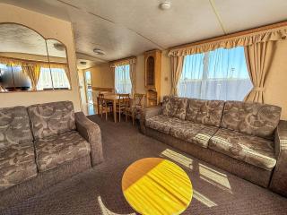Wheelchair Friendly Caravan For Hire Norfolk Near The Beach Ref 13016L - Hunstanton - 1