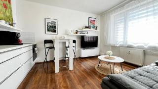 Central Suites Bystrica 2 I 24hr Self Check-in l Free Wi-Fi & Parking - Banská Bystrica - 0