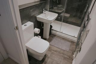 Modern First Floor Apartment, Fourth Avenue - York - 2