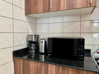 Cosy 3-bedroom at Victoria Place - 3