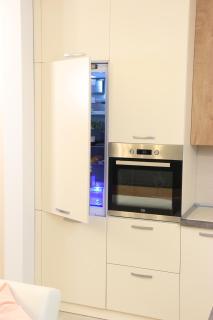 Amazing Apartment Bucharest Airport Self check-in!! - Otopeni - 5