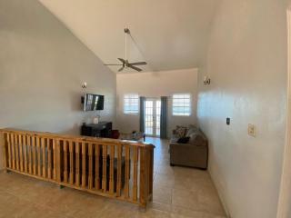 The Pink House, Saint Thomas, Ocean View - 3