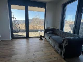 Moderne Neubau Wohnung mit Terasse - 3