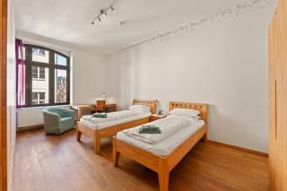 Downtown Landmark near Checkpoint Charlie - fully preserved - 8