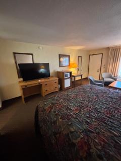 Sundowner Inn Forsyth - 4