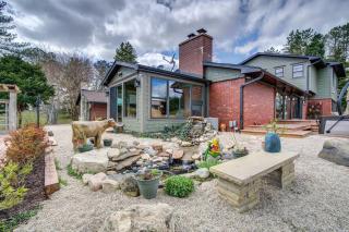 Luxury 15-Acre Fox Lake Retreat - Spring Grove - 7
