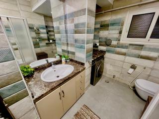 Airport Edge Suite - 4