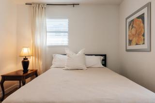BartonSwim Sleeps7, Comfy Beds, Rain Shower, SoCO Best Eateries - Austin - 7