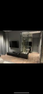 1BR, AC, Shower, self-entry naz studio - 4