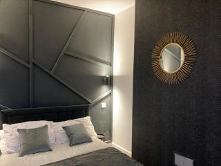 Comfy living, 2x bathrooms, 2x kitchen - Nottingham - 1