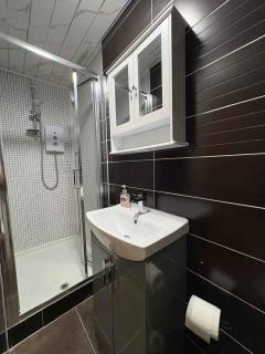 The Gold Room , stylish apartment near City Centre - 3