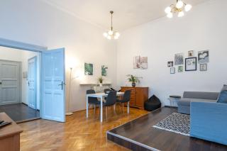 Walnut Tree Apartment - 9