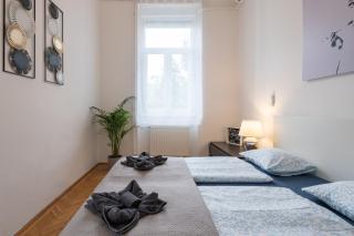 Walnut Tree Apartment - 2