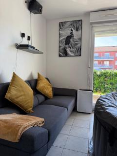 Suite Eden Spa, Appart'hôtel bien être , Patio de standing barbecue - TV XL CinéSport, Lit Q-Size, Wifi, P-Gratuit en Résidence - - 2