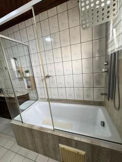 Rosty Guess House - Douala - 0