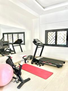 SPACIEUX ET LUMINEUX APPARTEMENT À Dakar - Dakar - 2