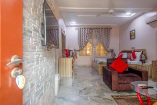 Taal Conference Hotel - Lafia - 1