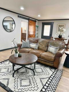 Decatur's Charming Bungalow Oasis - Decatur - 5