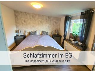 Ferienhaus Odisheim - Hunde herzlich willkommen - hoher Zaun - Terrasse mit Überdachung - familienfreundlich - 1