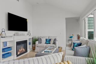 Luxury waterfront retreat - North Kingstown - 1