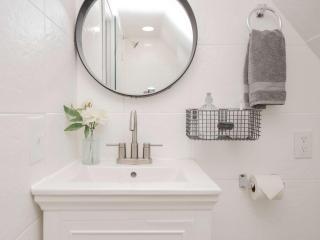 Jennifer's Historic College Hill Apartment - The Lookout - Providence - 6