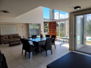 Casa moderna con vistas al lago - Villa Carlos Paz - 5