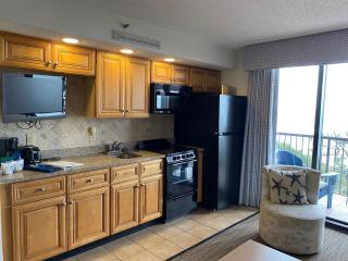 Romantic, oceanfront beach condo, stunning views! - Myrtle Beach - 1