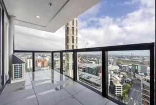 Fabulous Skytower View 2 Bedroom 2 Bathroom Apartment - Auckland - 1