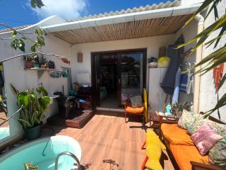 Bangalô térreo, com quintal e piscina privativos - 5