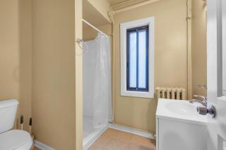 Cozy Room with Private Bath in Brownstown - Woodhaven - 5