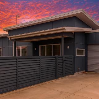 Modern on McMillan Central, WiFi, Smart TV - Methven - 0