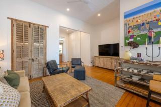 Luxury Couples Stay Bangalow l Nova Escapes - 7