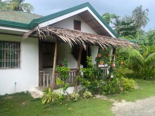 Pore's Homestay - General Luna - 8