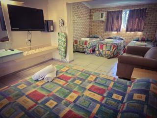 Royal Motel Rockhampton - Rockhampton - 2