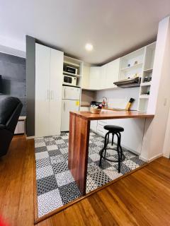 Suite on Av Republica del Salvador - 1