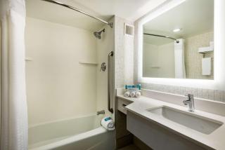 Country Inn & Suites by Radisson, Downtown Albany New York - Albany - 3