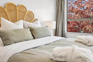 Modern Renovated Apartment - 9