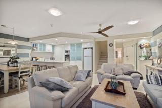 Beautiful Palm Beach - Gold Coast - 4